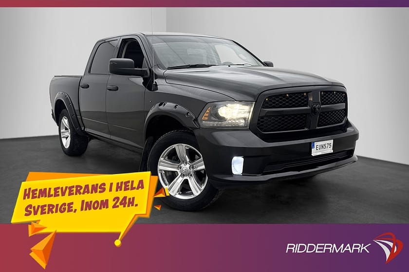 Bild 1 av RAM 1500 Crew Cab Dodge Sport Black Style 5.7 V8 Drag B-Kamera Skinn