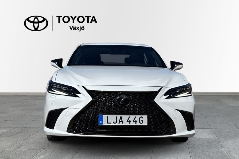 Bild 5 av Lexus ES 300h F-Sport Mark levinson  V-hjul MOMS