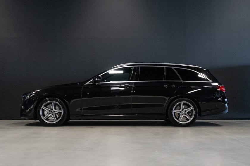 Bild 3 av Mercedes-Benz E 300 de T PLUG-IN AMG Premium 306hk