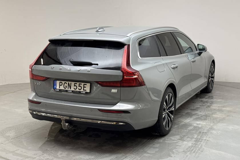 Bild 3 av Volvo V60 T6 AWD Recharge (350hk) Core Edition