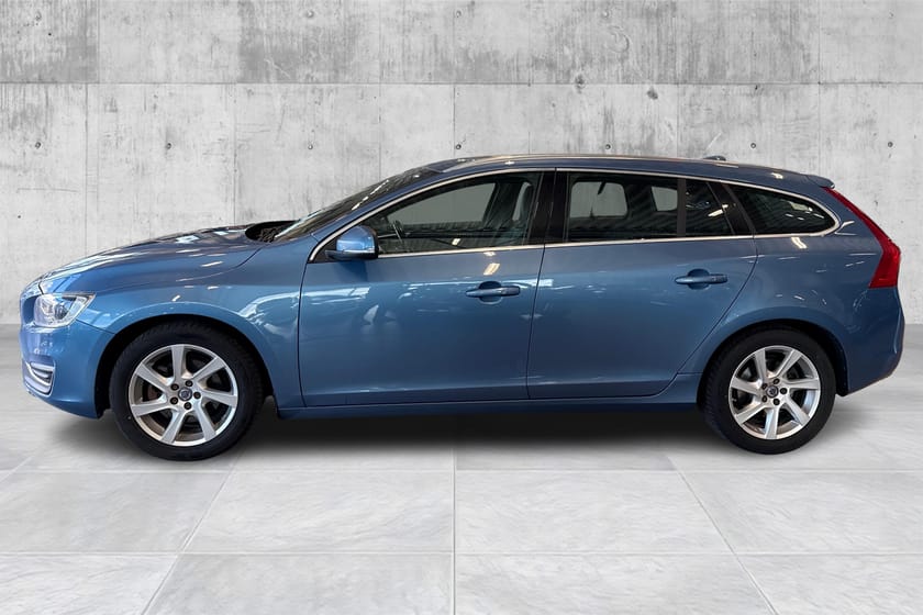 Bilde 2 av Volvo V60 D2 Summum manuell/Tek.pk/Keyless/Webasto/Skinn/EU28++