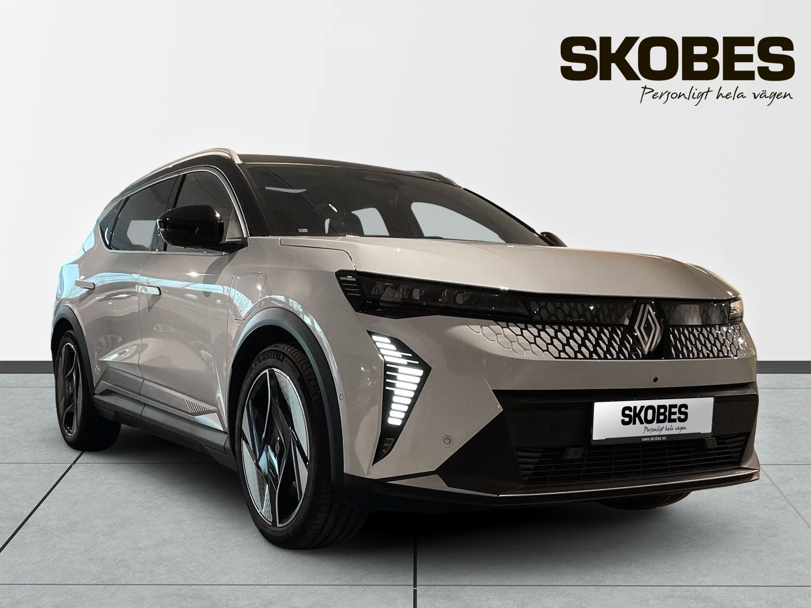Renault Scenic E-Tech evolution+ lagerbilar
