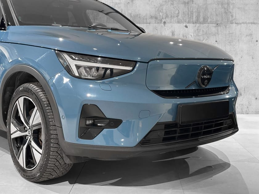 Bilde 2 av Volvo XC40 Recharge Twin motor Ultimate Twin/H-Feste/360kamera/Soltak