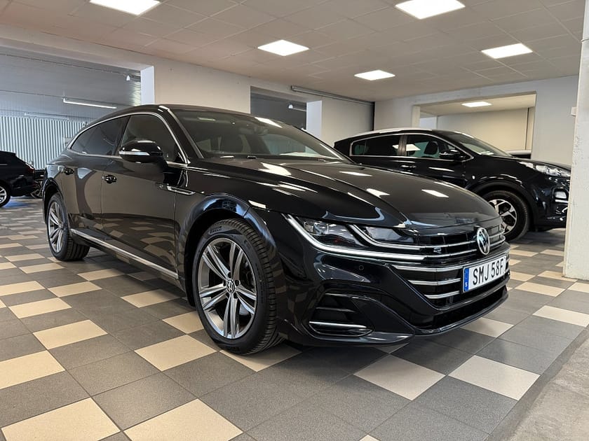 Bild 4 av Volkswagen Arteon eHybrid Shooting Brake 1.4 TSI R-Line Cockpit Navi Drag