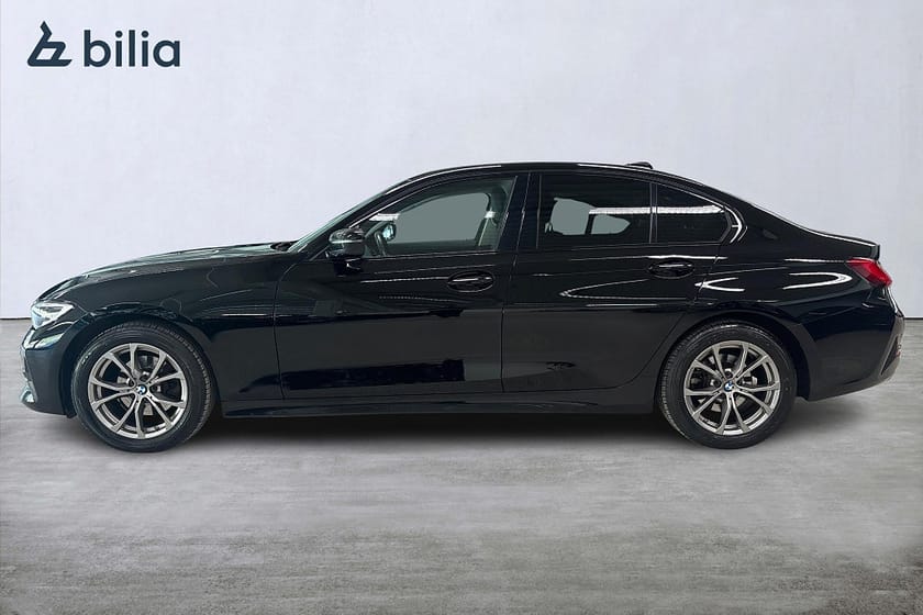 Bild 3 av BMW 320d xDrive Sedan Sportline | Komfortöpp. | Navi | 17" | PDC