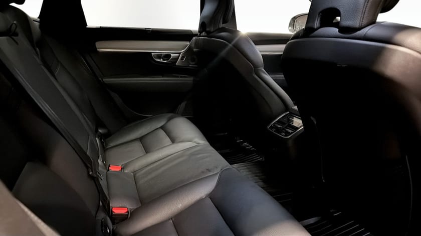 Bild 5 av Volvo V90 Cross Country B5 AWD Inscription B&W Drag Pano