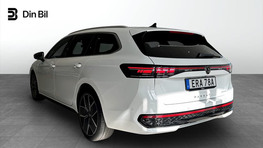 Bild 3 av Volkswagen Passat Variant eHybrid R-LINE 272 hk Drag/Värmare/Panoram