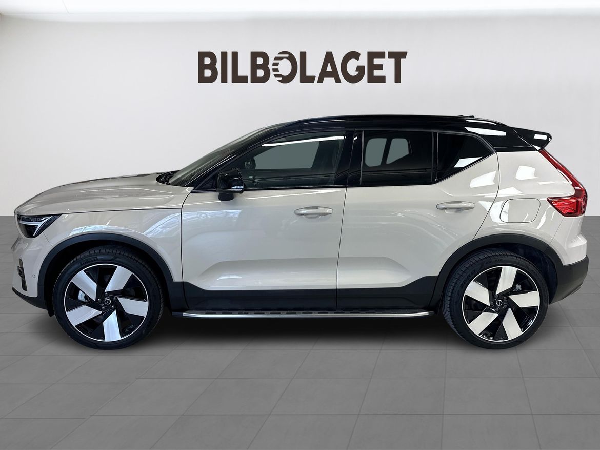 Volvo EX40 2025 - miniatyr 2