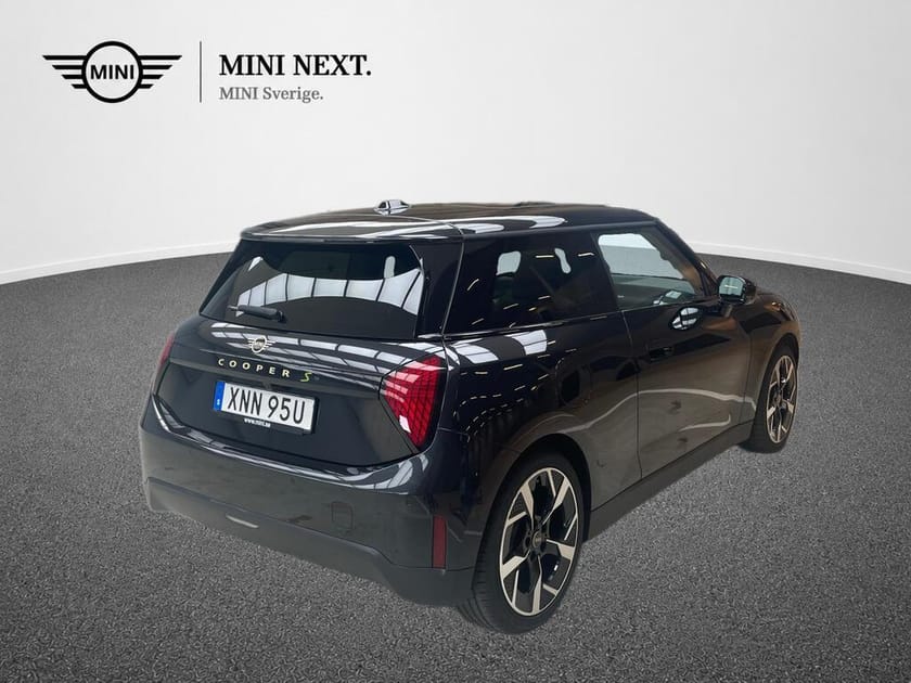Bild 4 av MINI Cooper SE Classic Trim, Paket M