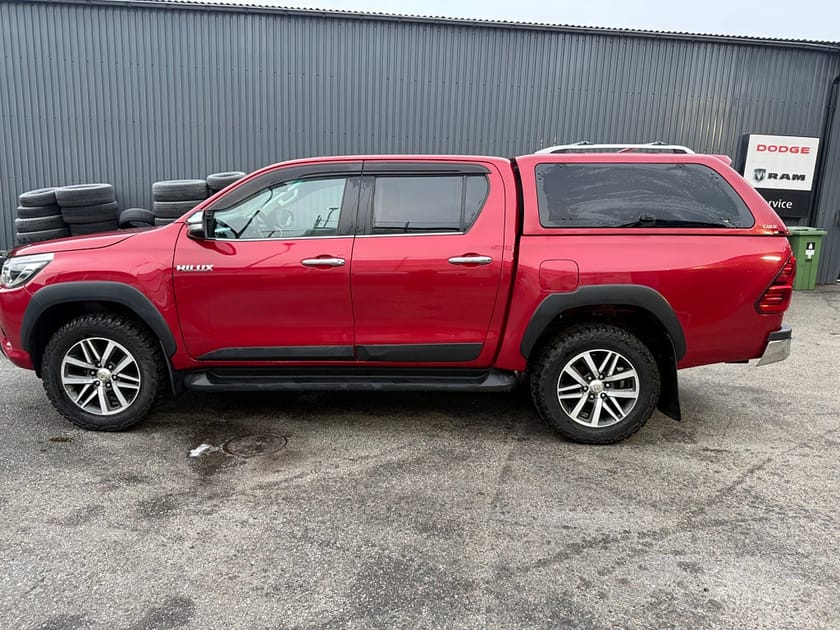 Bild 5 av Toyota Hilux Dubbelhytt Premium 2.4 AWD
