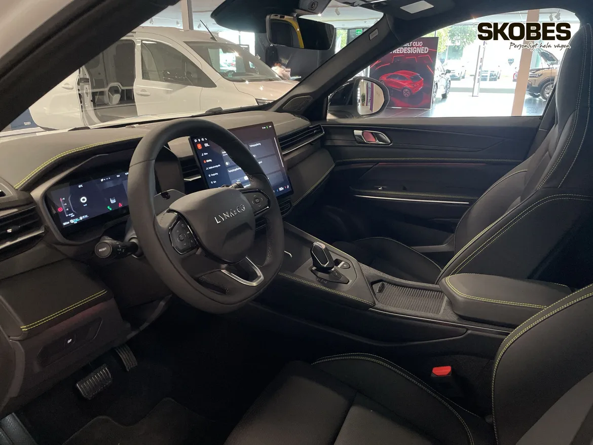 Lynk & Co 01 PHEV