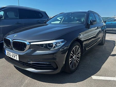 BMW 520d xDrive Touring Sport line |Parkeringsvärmare | Dragkrok