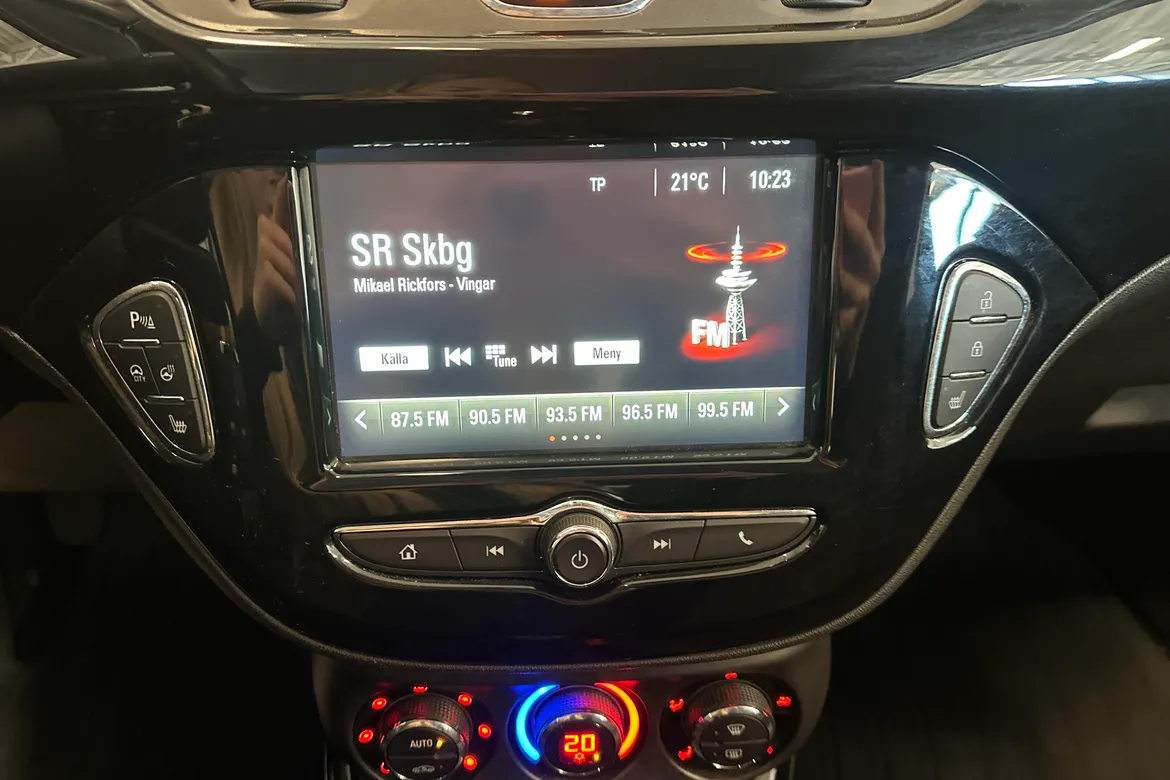 picture of a car
