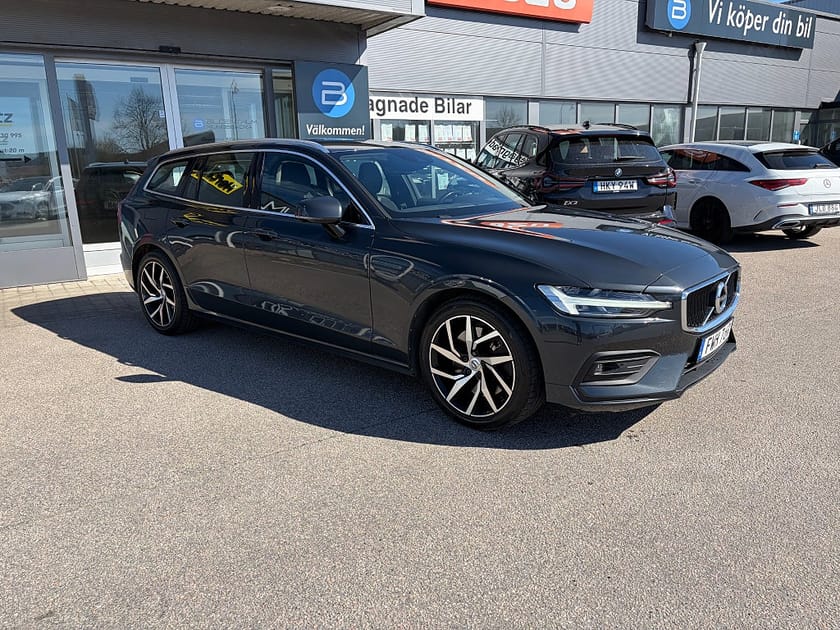 Bild 2 av Volvo V60 T5 Momentum, AUT, Nav, Backkamera, Rattvärme, värmare