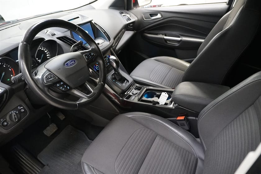 Bild 2 av Ford Kuga 2.0 TDCi Aut AWD Drag 180 hk 2 Kamrem Bytt