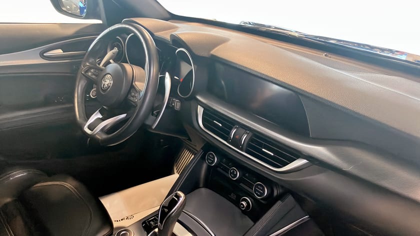 Bild 4 av Alfa Romeo Stelvio 2.0 Turbo Q4 280 HK PANO/ BACKAMERA/ HELLÄDER