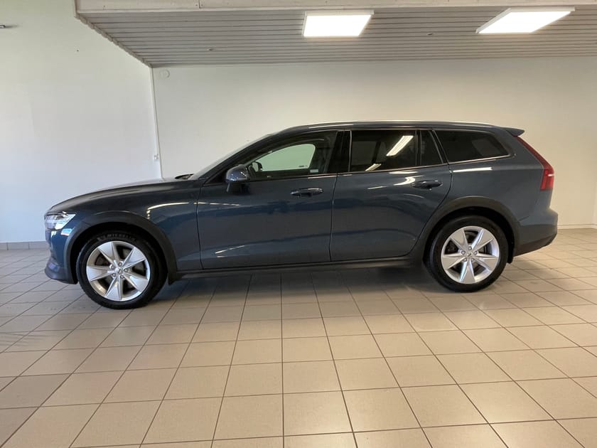 Bild 2 av Volvo V60 Cross Country D4 AWD SE II
