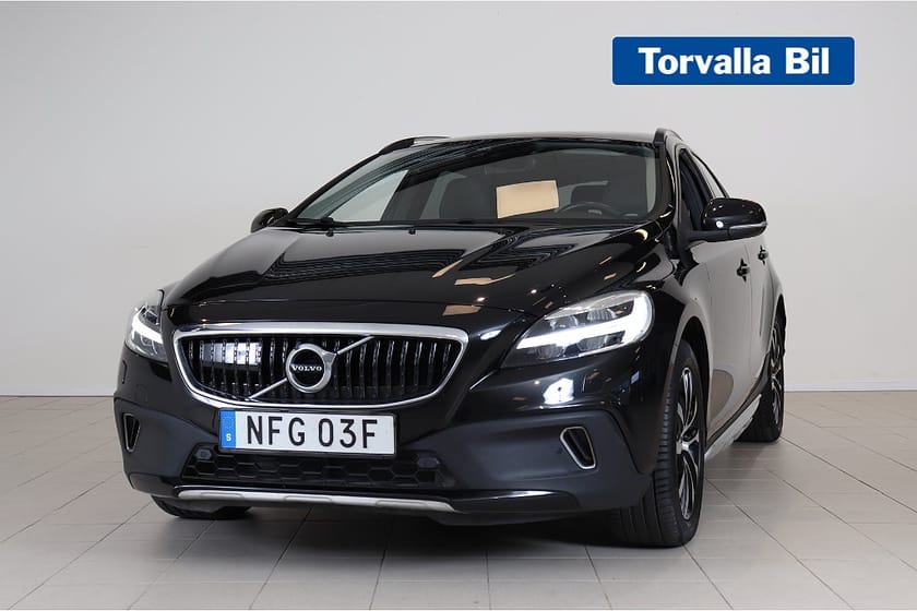 Bild 1 av Volvo V40 Cross Country D3 150hk Aut Momentum Navi Pano Skinn B-kamera