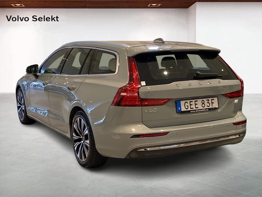 Bild 2 av Volvo V60 Recharge T6 II Core Edition