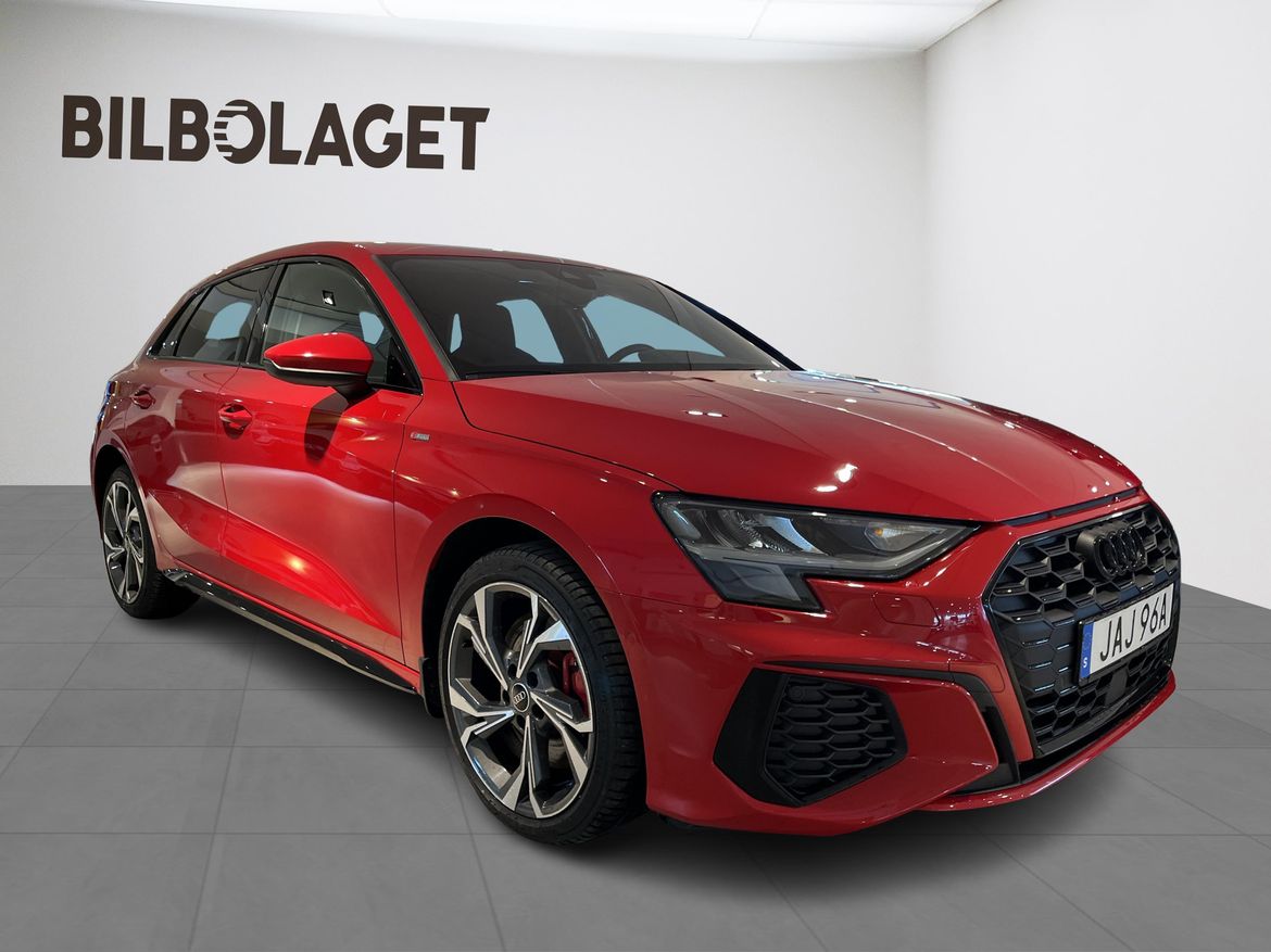 Audi A3 2023 - miniatyr 2