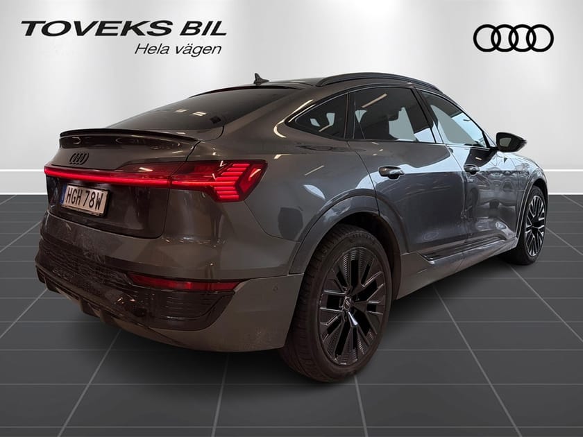 Bild 2 av Audi Q8 Sportback 55 e-tron quattro S LINE Moms Panorama/360/minne