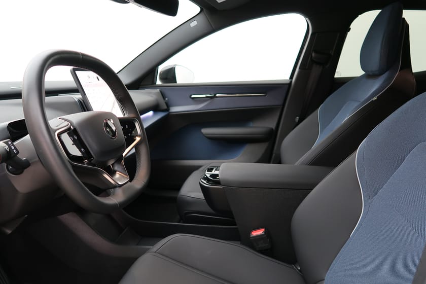 Bild 3 av Volvo EX30 Twin Motor Performance Plus/Backkamera/H&K