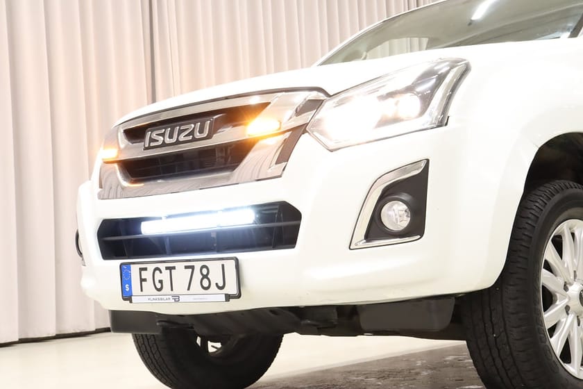 Bild 5 av Isuzu D-Max Space Cab 163HK Automat|Kranbil|Halvskåp|EnÄgare|Momsbil