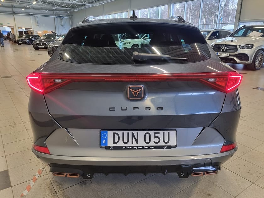 Bild 4 av CUPRA Formentor VZ e-Hybrid Euro 6,Pano,360k,Vinterhjul,