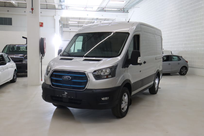 Bilde 2 av Ford E-Transit 425 L2/H2 68 kWt Trend Kl. B/Bakløfter