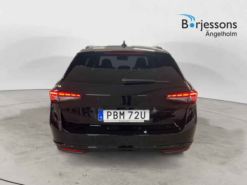 Bild 4 av Škoda Superb iV Combi COMBI SPORTLINE 1,5 TSI 204 HK 6 VXL DSG