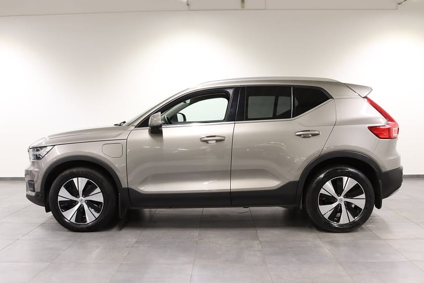 Bild 3 av Volvo XC40 Recharge T4 Momentum