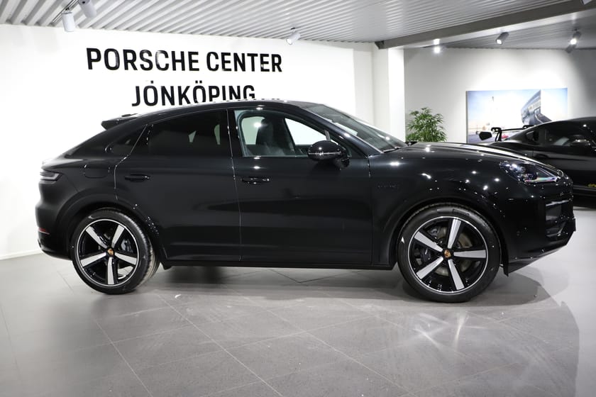 Bild 4 av Porsche Cayenne E-Hybrid Coupé Black Edition