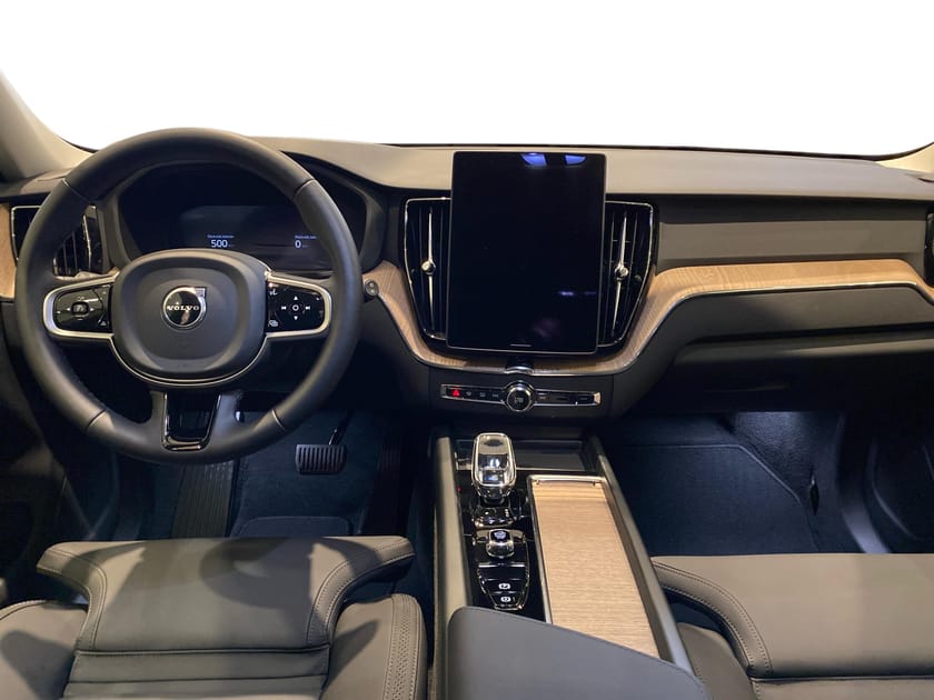 Bild 5 av Volvo XC60 T6 Plus Dark Nordic Edition