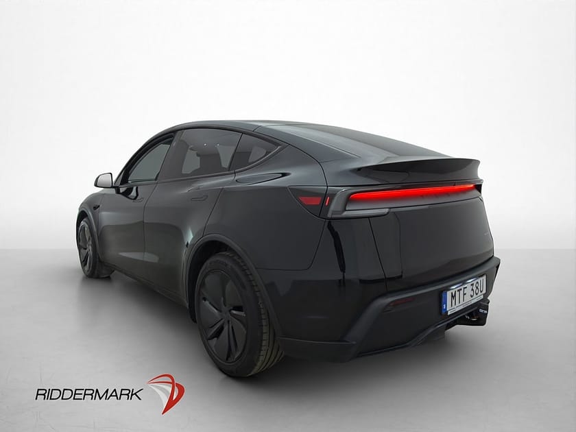 Bild 5 av Tesla Model Y Long Range RWD Autopilot Dragkrok Svensksåld
