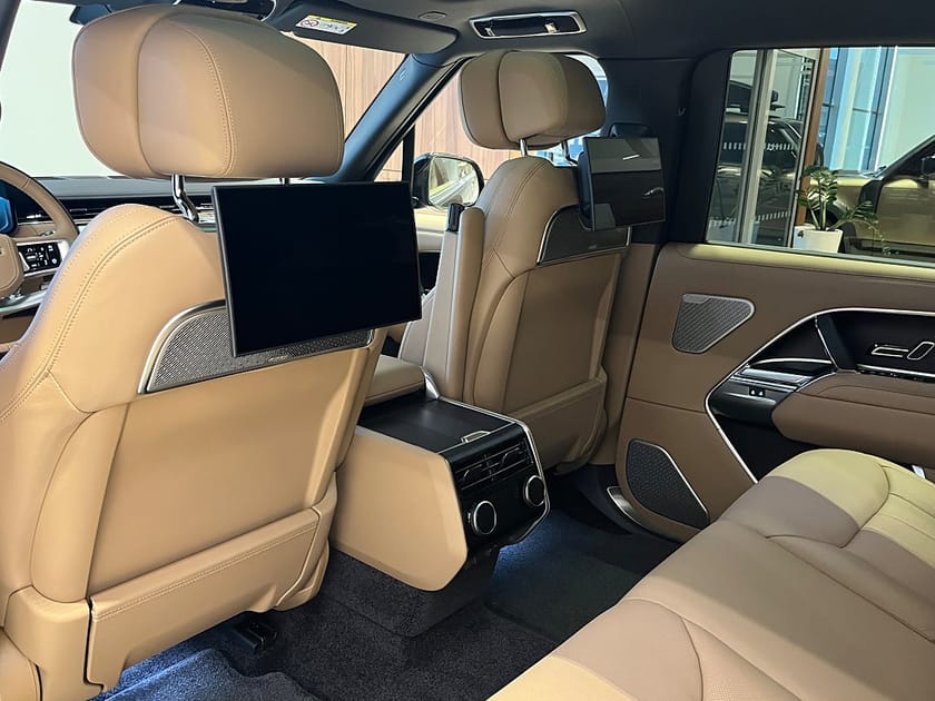 Bild 5 av Land Rover Range Rover P510e LWB P460e Autobiography *Omgående leverans*