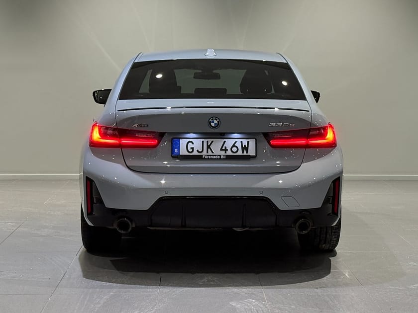 Bild 3 av BMW 330e xDrive Sedan M Sport Pro Drag AdptFartH H/K Comfort