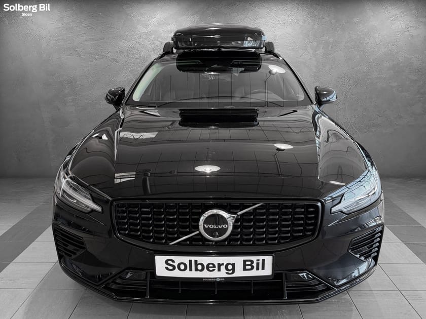 Bilde 2 av Volvo V60 T8 PLUS DARK/ HENGER.F/ H&K/ 360.K/ SKIGUARD 830