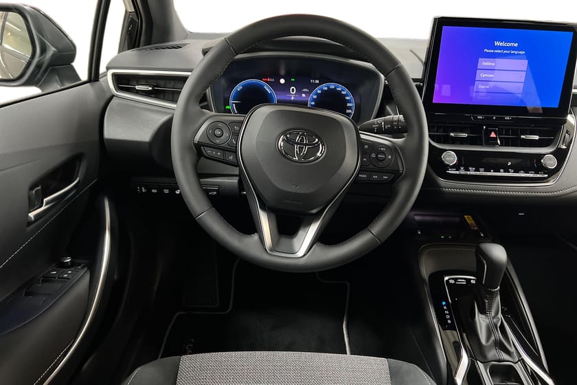 Bild 3 av Toyota COROLLA 1,8 HYBRID TOURING SPORTS STYLE 