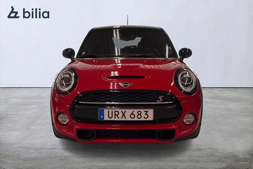 Bild 5 av MINI Cooper S 5-dörrars / Läderklädsel / Tonade rutor / Komfortöpp.