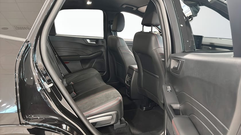 Bild 5 av Ford Kuga Plug-In Hybrid ST-Line X Black Edition 243HK DEMO