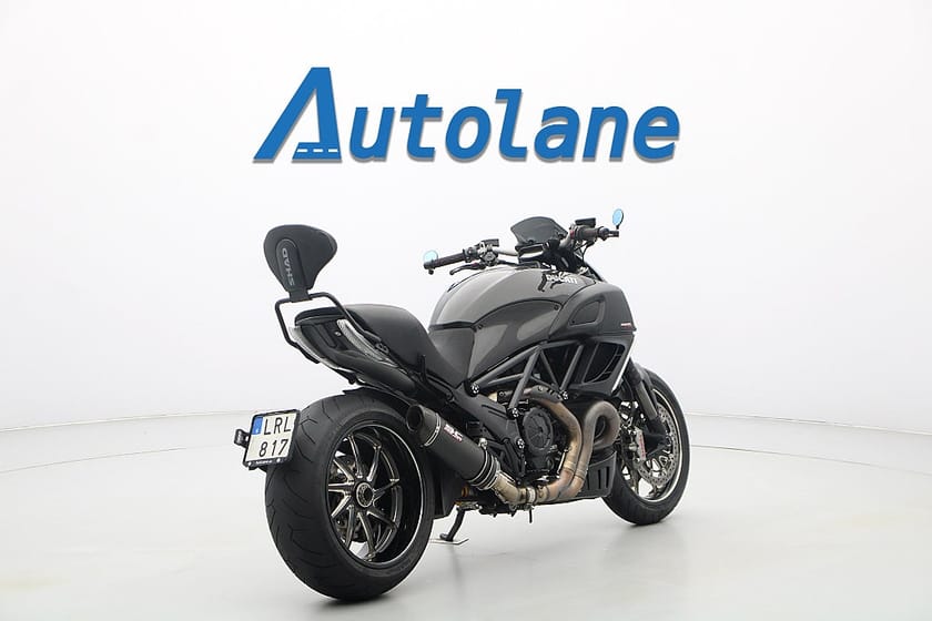 Bild 5 av Ducati Diavel Carbon* SC-project, ABS, Körlägen, Keyless