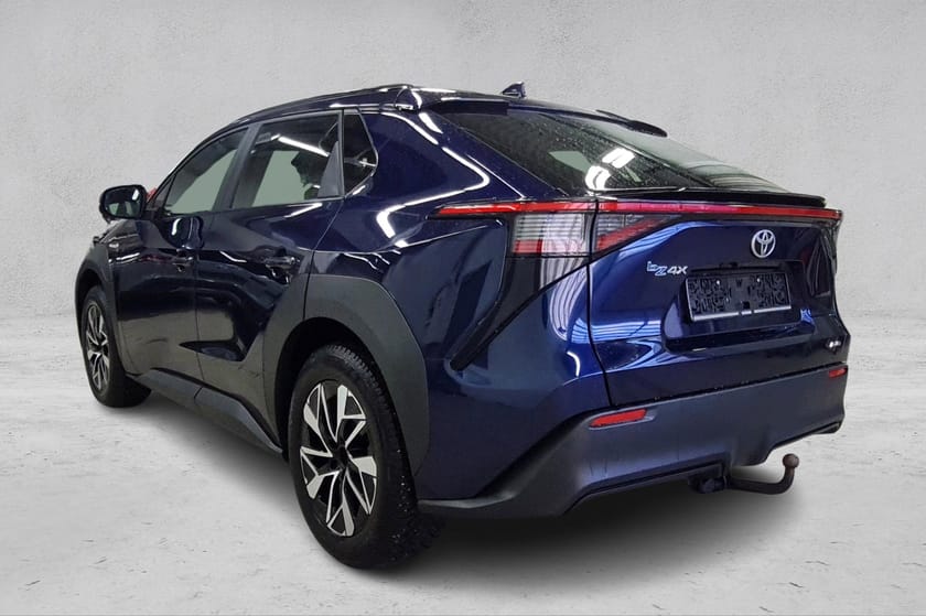 Bilde 3 av Toyota bZ4X AWD Active - Hengerfeste - Ryggekamera