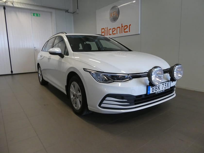 Bild 3 av Volkswagen Golf Sportscombi 1.5 eTSI *NYSERVAD* Aut-PDC-CockPit-M&KVärmare-SoV