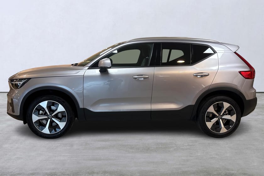 Bild 2 av Volvo XC40 B3 FWD Bensin Core