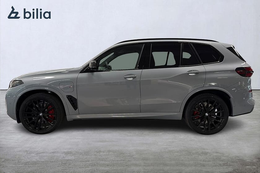 Bild 3 av BMW X5 xDrive50e xDrive 50e M-sport Pro | DEMO | Panorama | 22" | H&K