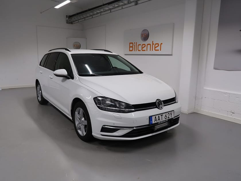 Bild 3 av Volkswagen Golf Sportscombi 2.0 TDI 4M GT V-Däck ingår Drag-Kamera-Värmare-CarPlay-