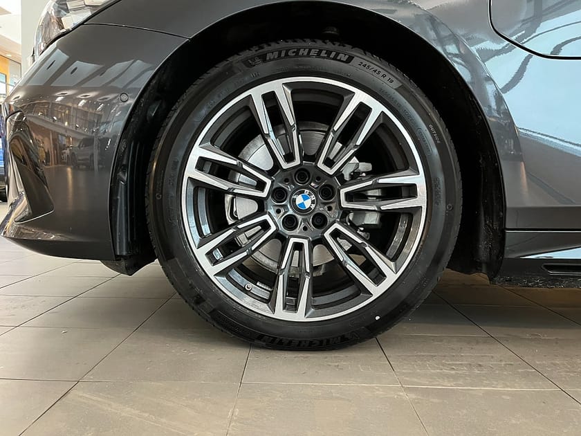 Bild 4 av BMW 530e xDrive Touring 4,95 ränta M Sport H/K Drag Panorama