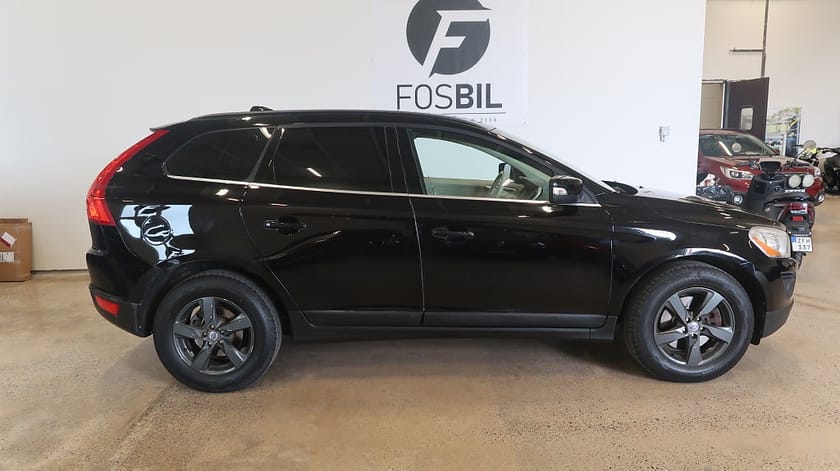 Bild 3 av Volvo XC60 *RÄNTEKAMPANJ 3.45%* 2.4D Drag Nyservad Kamremsbytt
