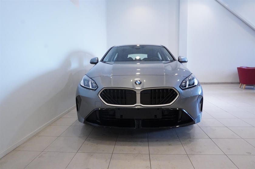 Bild 5 av BMW 120 M Sport Design Sportstolar Rattvärme