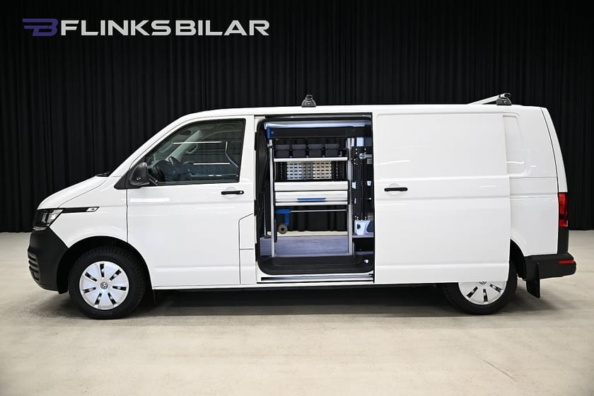 Bild 1 av Volkswagen Transporter DSG 150HK L2|Inredd|Dubbeldörr|Sortimo|Leasbar|SeUtr!!